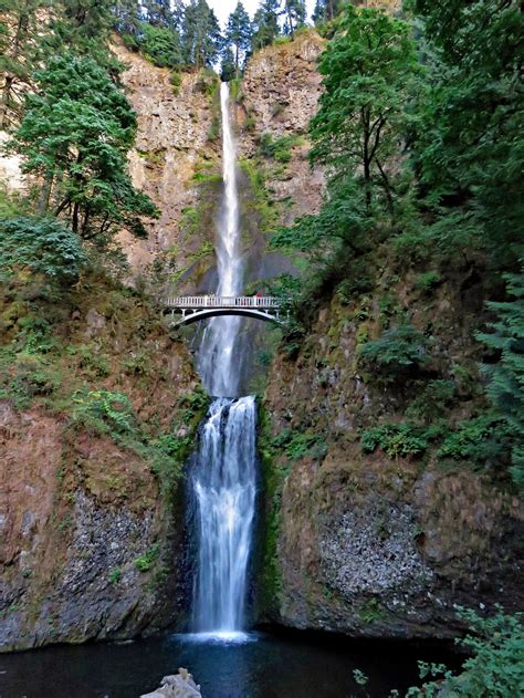 Oregons Tallest Waterfall Waterfall Oregon Travel Famous Waterfalls