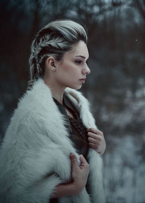 It's almost impossible to identify how vikings truly looked like considering that they. Pin on Fashion Portraits