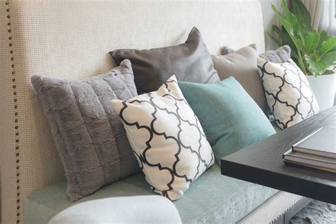 Then put one in the crook of the elbow of the sofa. Pillow Talk: How to Arrange Pillows on a Sofa | Arrow Furniture