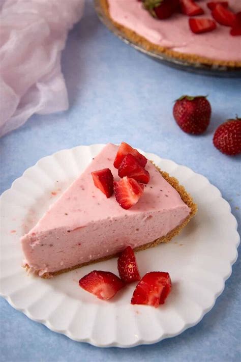 No Bake Strawberry Cream Cheese Pie Foodtalk