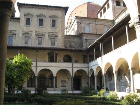 San lorenzo, das zweitwichtigste gotteshaus nach dem dom, ist eng mit der familie medici verbunden. San Lorenzo Church in Florence, Italy: Medici Chapels in ...