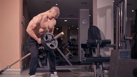 5 Best T Bar Row Alternatives At Home To Grow Your Back