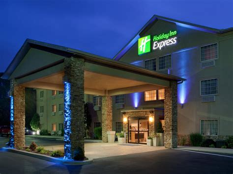 Holiday Inn Express Mt. Pleasant - Scottdale Hotel by IHG