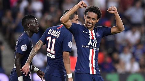 Messi scores 'special' goal but misses penalty as psg advances in the champions league Marquinhos nowym kapitanem PSG
