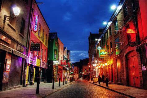 Dublin By Night Walking Tour Self Guided Dublin Ireland