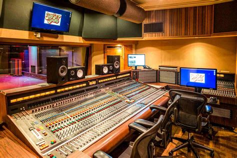 10 Best Recording Studios In Los Angeles 2023