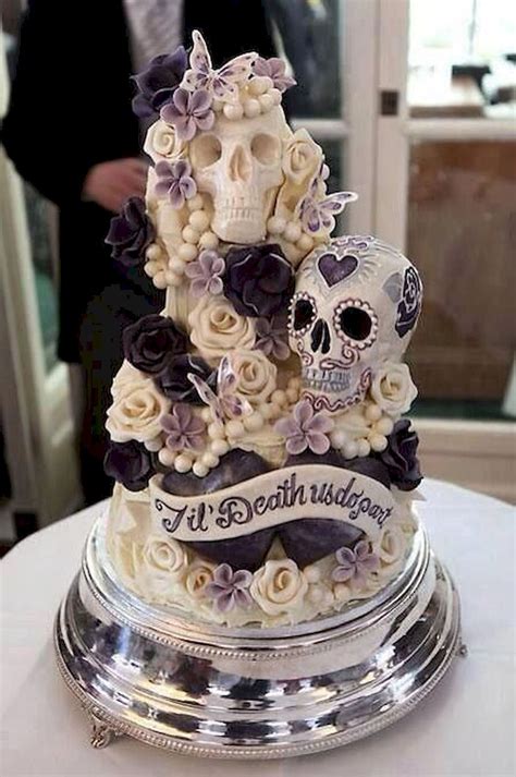 29 Awesome Halloween Wedding Cake Ideas Halloween Wedding Cakes Skull Wedding Cakes Wedding
