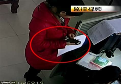 Woman Caught On Cctv Stealing Smartphone From Police Station Daily
