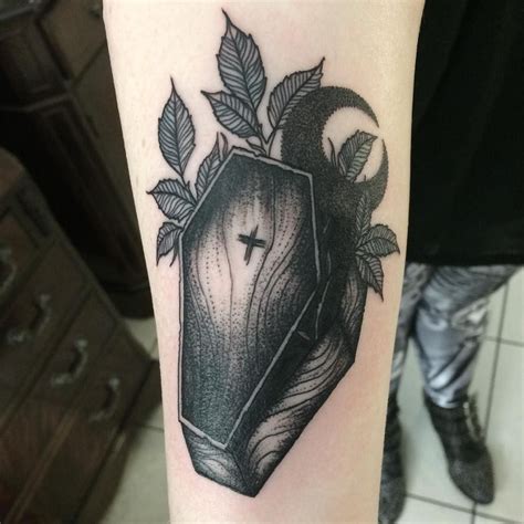 See more ideas about coffin tattoo, tattoo designs, coffin. Pin auf tattoos