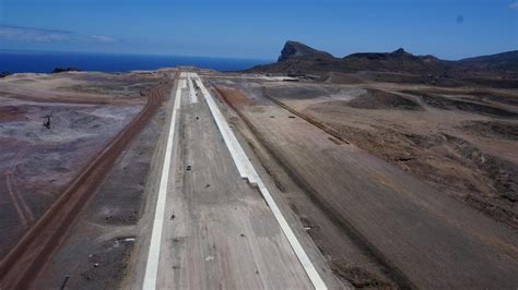 Complete information about saint helena airport (hle) airport on aviasales.com: St. Helena Airport opening delayed to May 2016. The ...