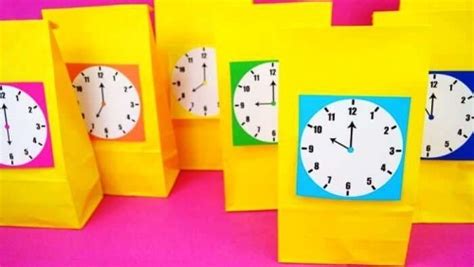 Silvester countdown mit kindern überraschungstüten basteln für silvester süße uhr zum ausdrucken als bastelvorlage jetzt.druckt euch das printable aus und schneidet die uhren aus. Silvester Countdown Uhr Zum Ausdrucken