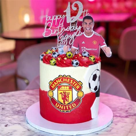 Dolly Daydream Cakery On Instagram “man United Ronaldo Cake For A