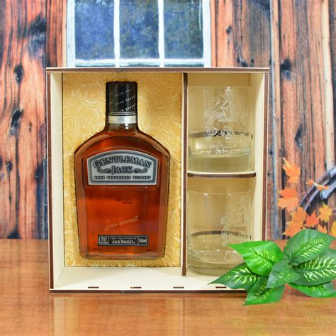 Personalized Custom Wood Whiskey Gift Box With Etched Glasses For