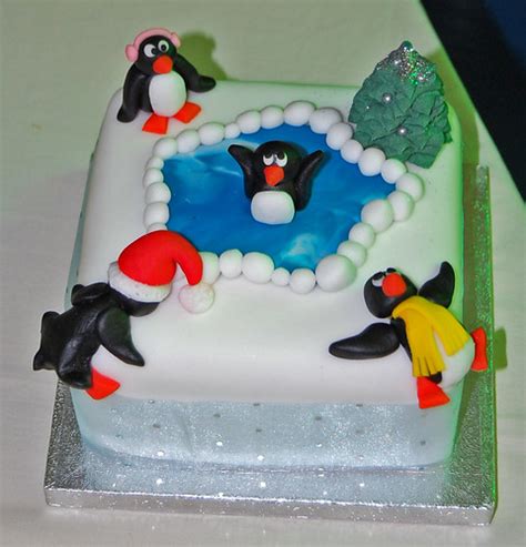 Funny chef perplexed and angry. Penguin Fun Christmas Cake - Beautiful Birthday Cakes