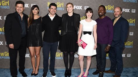 Zooey Deschanel New Girl Cast Celebrate 100 Episodes Variety