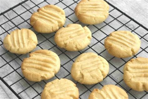 Simple Vanilla Cookies Cookies Baking