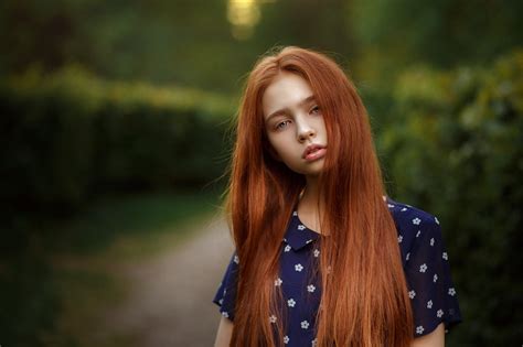 обои лицо женщины Рыжая модель портрет длинные волосы Фотография Мода Сочные губы