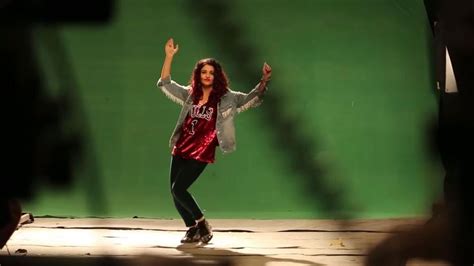 Watch Aishwarya Rai Laugh Dance Sing In This Bts Video From Fanney