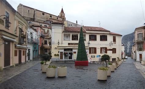 Calabria, lombardia, piemonte, valle d'aosta, provincia autonoma di bolzano. MARATEA ZONA ROSSA