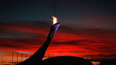 17 Stunning Sunsets Over The Sochi Winter Olympics Huffpost Uk News