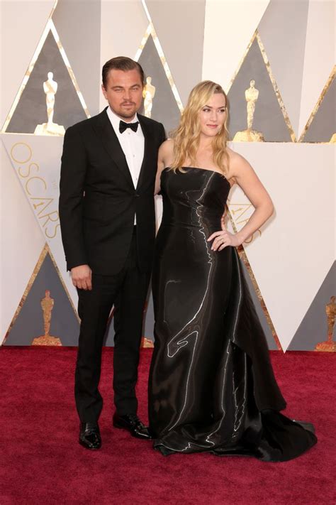 Oscars 2016 Movie Sweethearts Leonardo Dicaprio And Kate Winslet Hang
