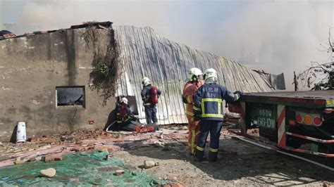 請選擇 基隆 台北 新北 桃園 新竹 苗栗 台中 彰化 南投 雲林 嘉義 台南 高雄 屏東 宜蘭 花蓮 台東. 驚!彰化家具維修工廠大火 3公里外可見濃煙 - 社會 - 自由時報電子報