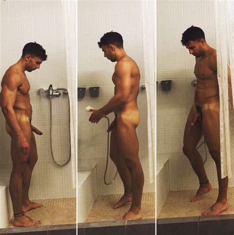 Naked Guys Hidden Shower Cam Pics