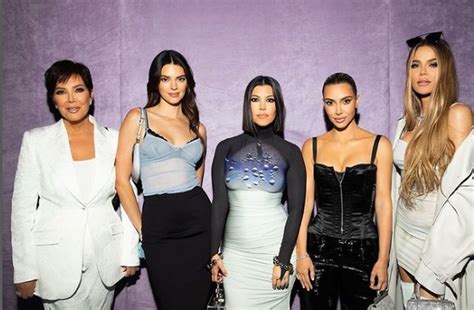 Las Hermanas Kardashian Son Criticadas Por Llevar El Halloween Al