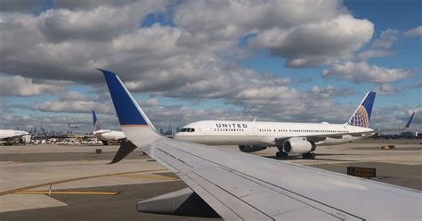 Newark Airport Investigates Drone Sightings That Halted Arrivals Cnet