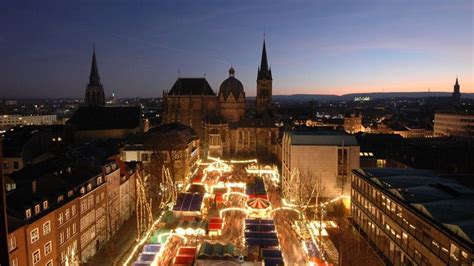 Suche ein haus zur miete in aachen laurensberg oder richterich. Visit the Christmas Market (Weihnachtsmarkt) in Aachen ...