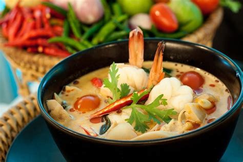 Selain indonesia, thailand juga punya ragam kuliner yang begitu menarik dan layak dieksplorasi. 5 Resep Masakan Thailand yang Bisa Kamu Bikin Sendiri di ...