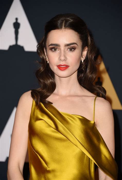 Lily Collins At The Governors Awards Top Hairstyles Celebrity