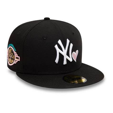 Official New Era New York Yankees Mlb Heart Black 59fifty Fitted Cap
