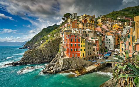 Fonds d écran Italie mer de Ligurie Riomaggiore Cinque Terre mer côte ville x HD image