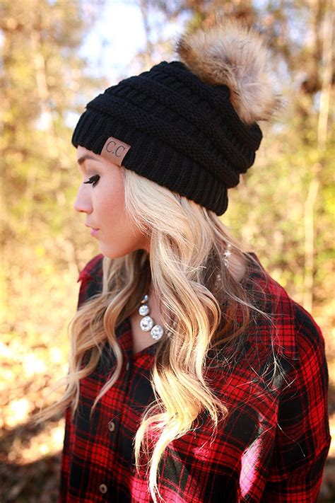 Fashionable Women Hats For Winter And Snow Outfits 9