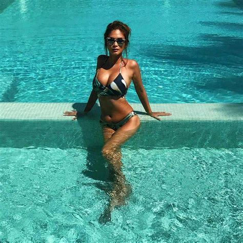 Miss Universe Pia Wurtzbach Almost Nude Shows Her Body In Bikini Scandal Planet