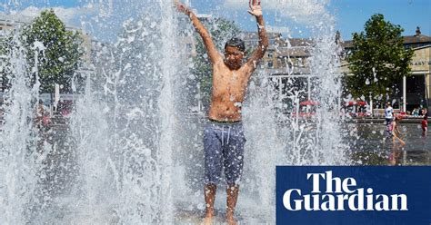 Hot Weather Around The Uk In Pictures Global The Guardian