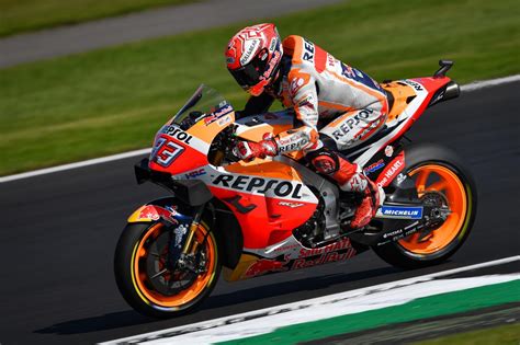 Motogp Quebrando O Recorde Em Silverstone Marquez Voa E Marca Mais