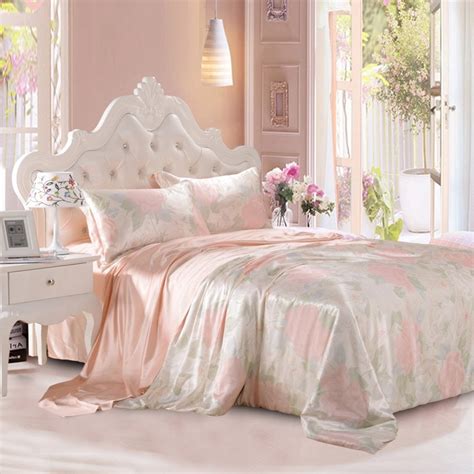 Romantic Elegant Pale Pink And Green Beautiful Country Rose Print Full