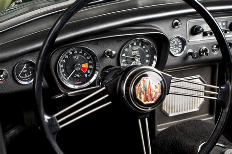 The Perfect Restoriation Of The 1963 Mgb Roadster British Car Service