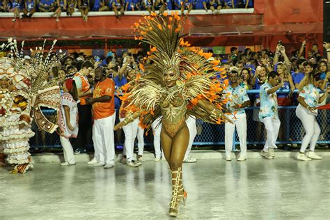 Carnaval 2020 Raíssa Machado Brilha Na Unidos Do Viradouro O Fuxico