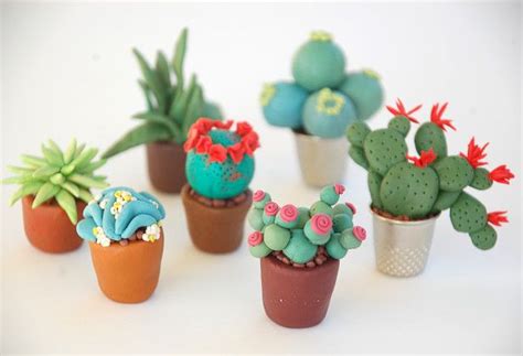 I'm making some new miniature cactus and succulents with polymer clay. Charming Succulents | Manualidades con arcilla, Arcilla de ...