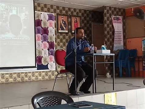 Sebab tu saya dengan rendah hati minta izin pada pakcik untuk berzina ngan anak pakcik. USAA - Tazkirah Ringkas @ SeBaTi - YouTube