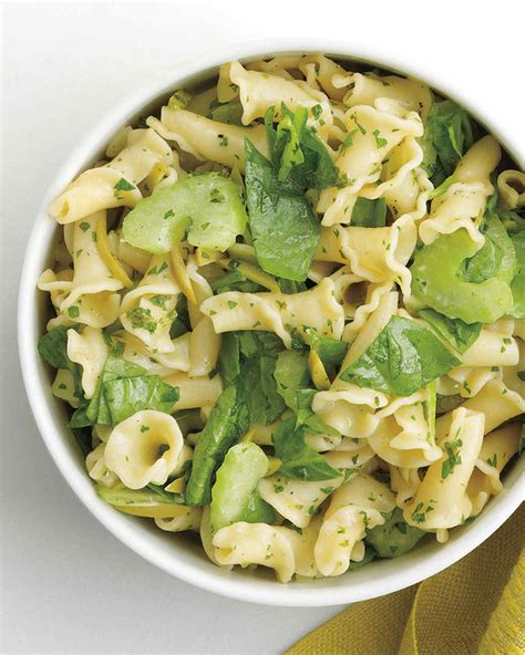 20 Spinach Pasta Recipes Because Veggies Are So Much Tastier With