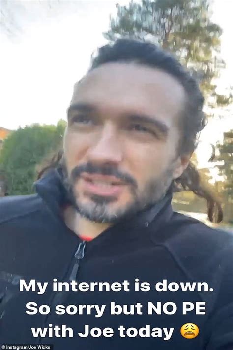 Joe Wicks Cancels Pe With Joe For First Time Ever After His Internet Goes Down Daily Mail Online