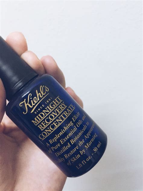 Kiehls Midnight Recovery Concentrate Keeps You Hydrate All Night Long