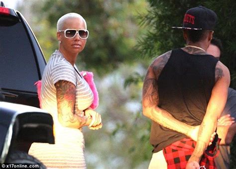 It Looks Like Amber Rose Couldn T Handle The Heat After Teasing A