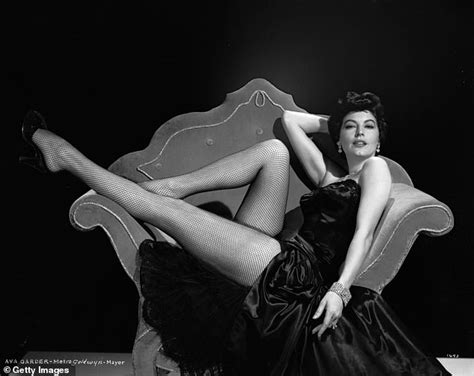 The Troubled Life Of Hollywoods Original Femme Fatale Ava Gardner Daily Mail Online