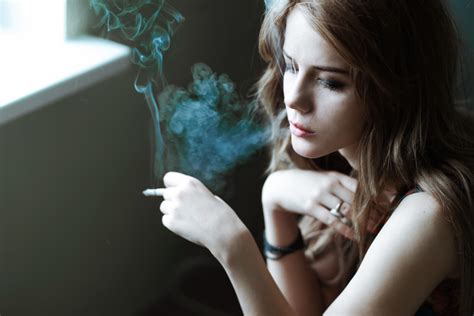 Women Brunette Smoking Cigarettes Wallpapers Hd