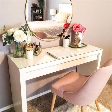 20 Casual Dressing Table Ideas In Your Room Dressing Room Decor